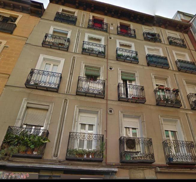 Piso Con Aire Acondicionado En El Centro De Madrid Exterior foto